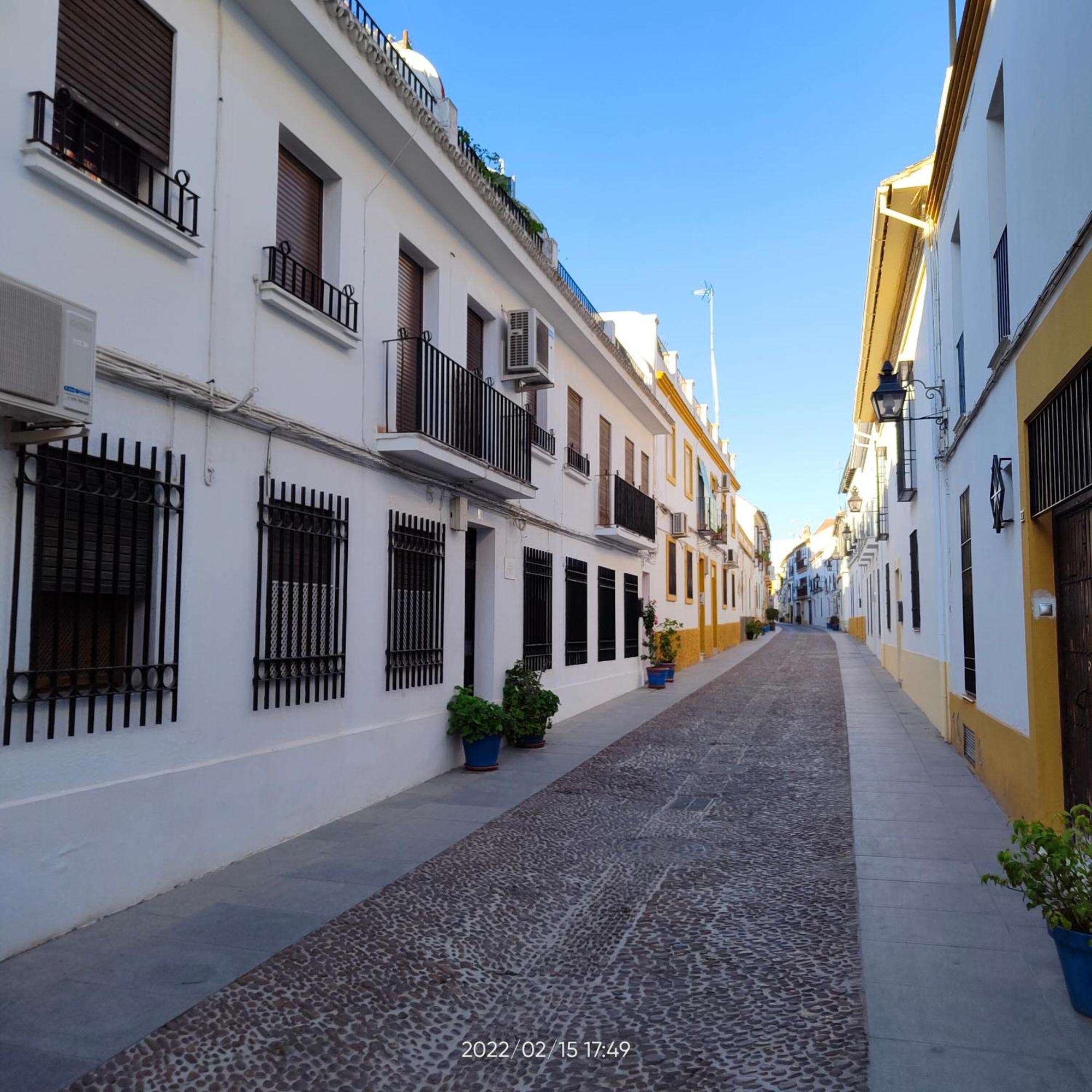Mira Los Patios Cordoba Luaran gambar